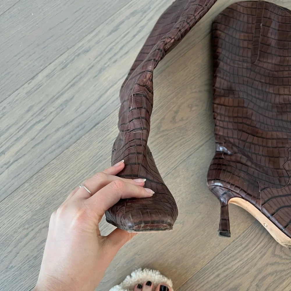 Raye Zion Boot in Brown - Picture 10 of 10